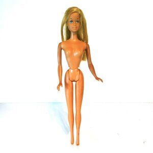 SunSet Malibu Barbie Doll 1067 (Korea) 1974-1975 Vintage Bendable Legs